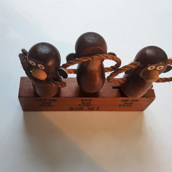 Vintage MCM Wood Wise Monkey Wine Bar Tools Set Hear See Speak No Evil Barware - Picture 7 of 12